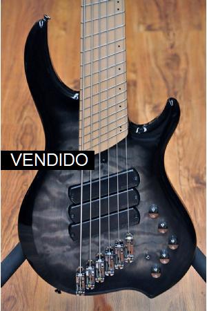 Dingwall Combustion 3 pickup 6 String Blackburst Quilted Maple top Dingwall Combustion 3 pickup 6 String Blackburst Quilted Maple top